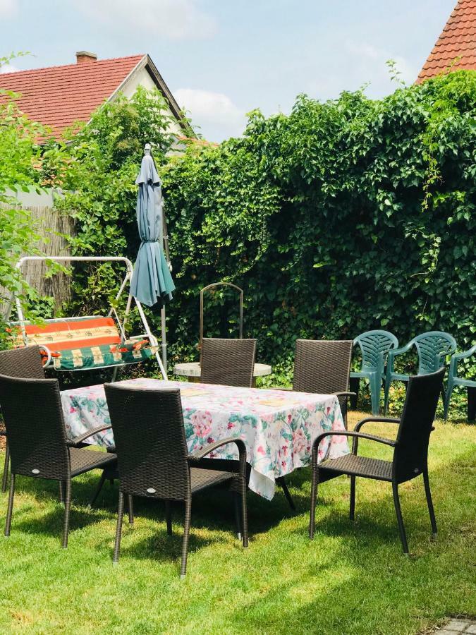 Aranylo Apartmanhaz Hajduszoboszlo Bagian luar foto